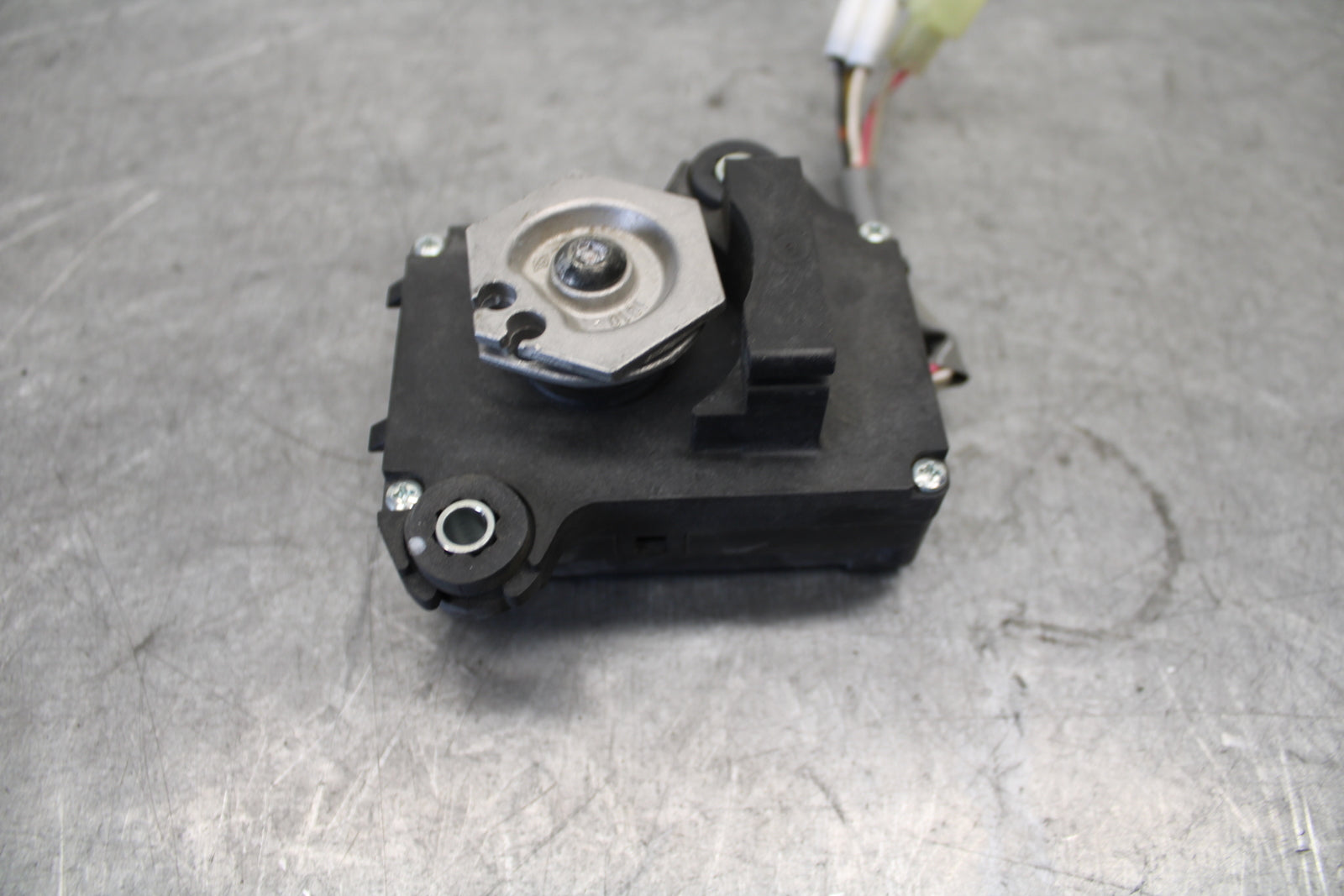 13-18 KAWASAKI NINJA ZX6R EXHAUST VALVE SERVO MOTOR BB682