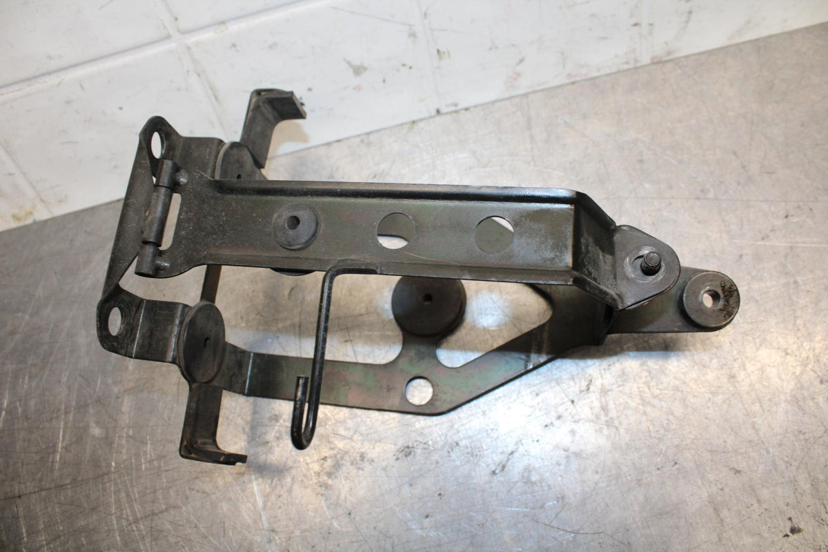 2001 Honda ST1100 BATTERY BOX  CLAMP STRAP BB77
