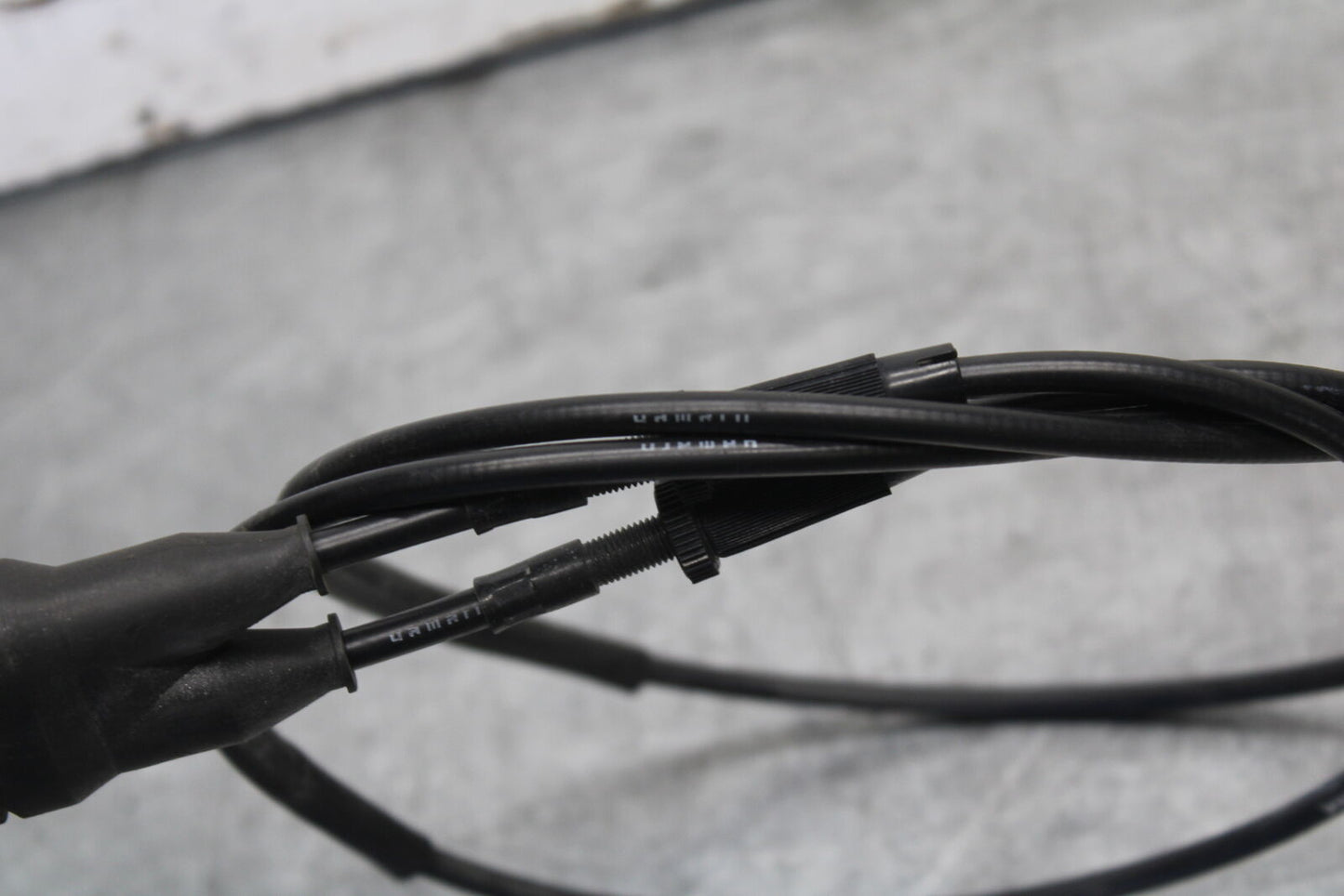 09-12 KAWASAKI NINJA ZX6R THROTTLE CABLE LINE HOUSING GUIDE BB698