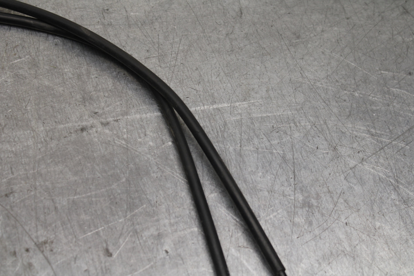 06-07 SUZUKI GSXR750 THROTTLE CABLES LINES BB110