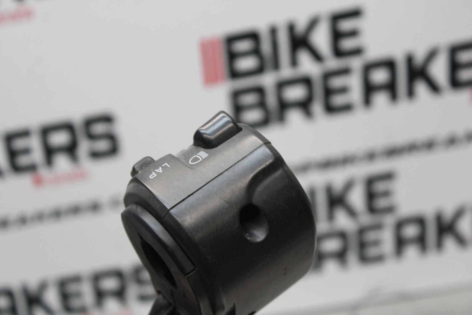 04-05 KAWASAKI NINJA ZX10R LEFT CLIP ON HANDLE HORN SIGNAL SWITCHES  BB163