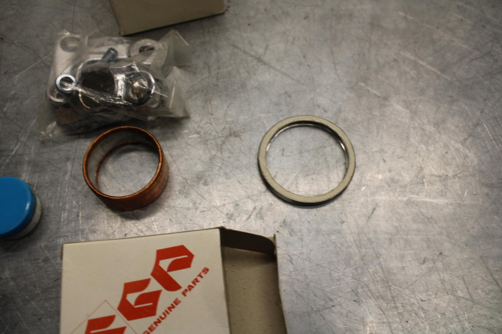 SUZUKI VS1400 INTRUDER EXHAUST MUFFLER REPAIR KIT 99990-00200 NOS! BB36
