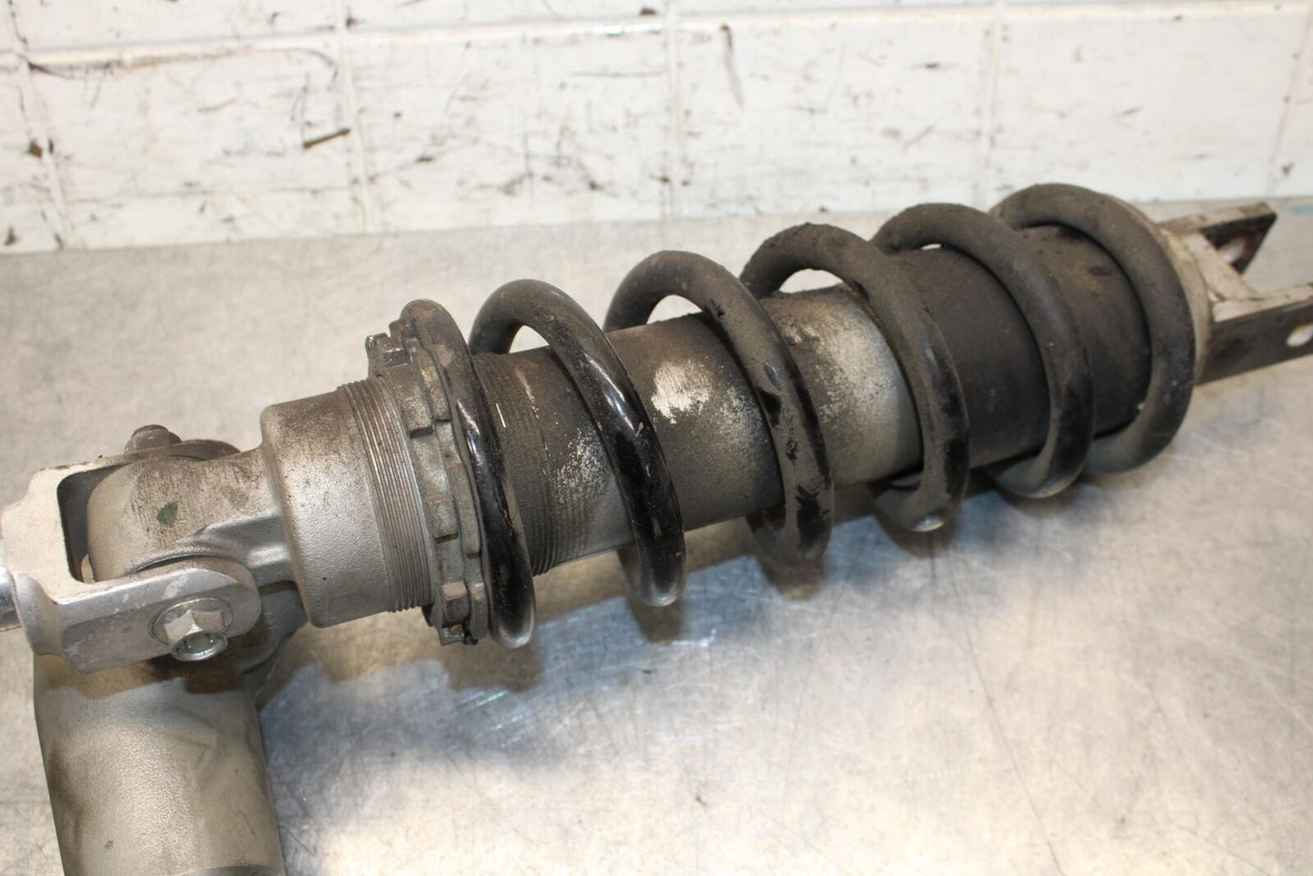 2001 Suzuki GSXR750 REAR BACK SHOCK ABSORBER SUSPENSION BB553