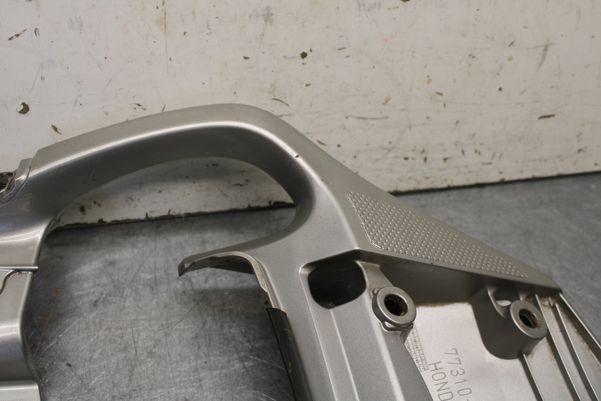 04-12 HONDA ST1300A PASSENGER REAR SEAT GRAB BAR HANDLE BB669