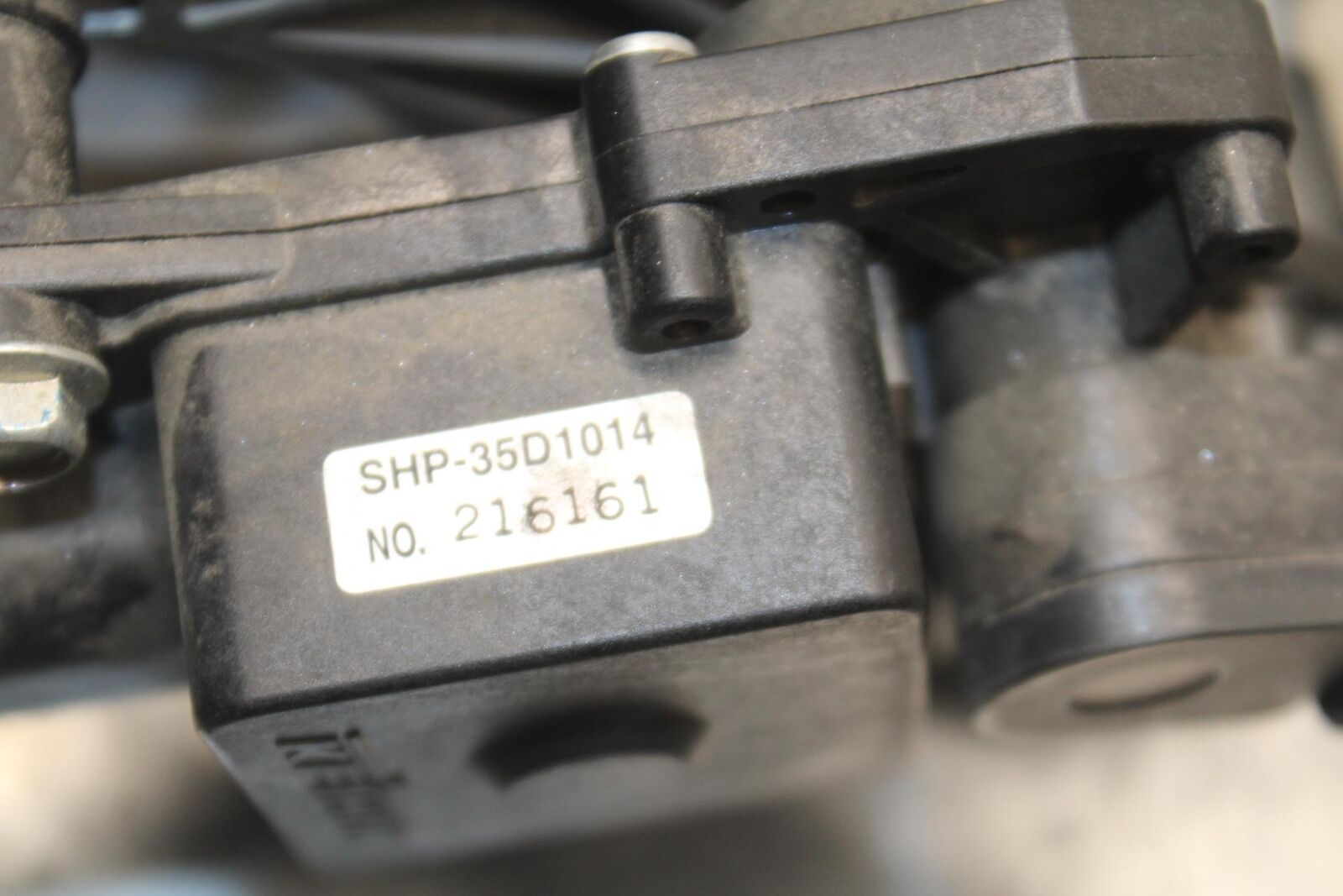 12-17 KAWASAKI ER-6N Z650 MAIN FUEL INJECTORS / THROTTLE BODIES BB607