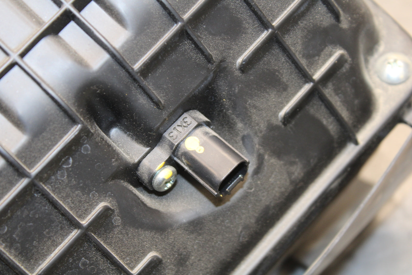 24 KAWASAKI NINJA 500 ABS AIRBOX AIR INTAKE FILTER BOX BB730