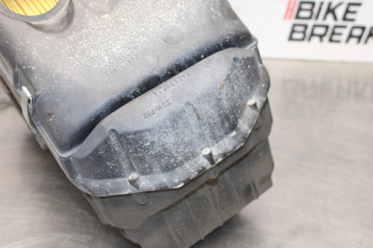 05 DUCATI SUPERSPORT 800 AIRBOX AIR INTAKE FILTER BOX BB913