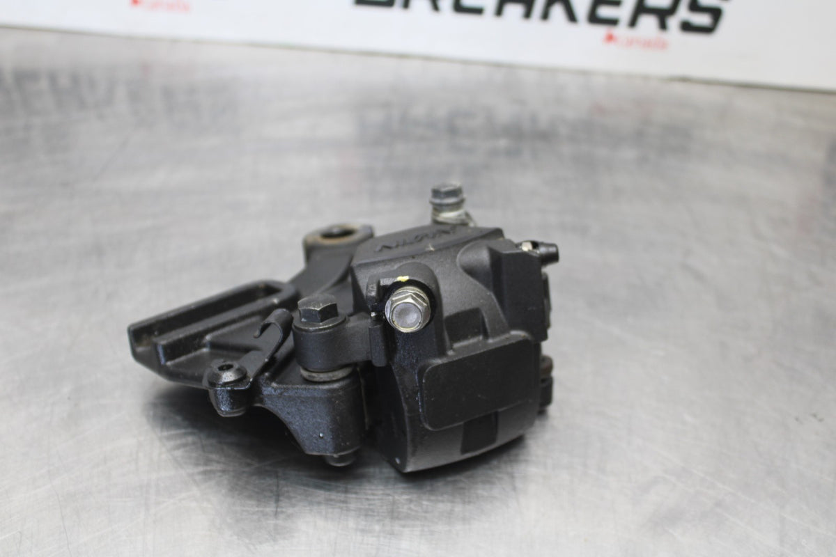23-26 KAWASAKI NINJA ZX4RR REAR BACK BRAKE CALIPER W MOUNT BRACKET BB872