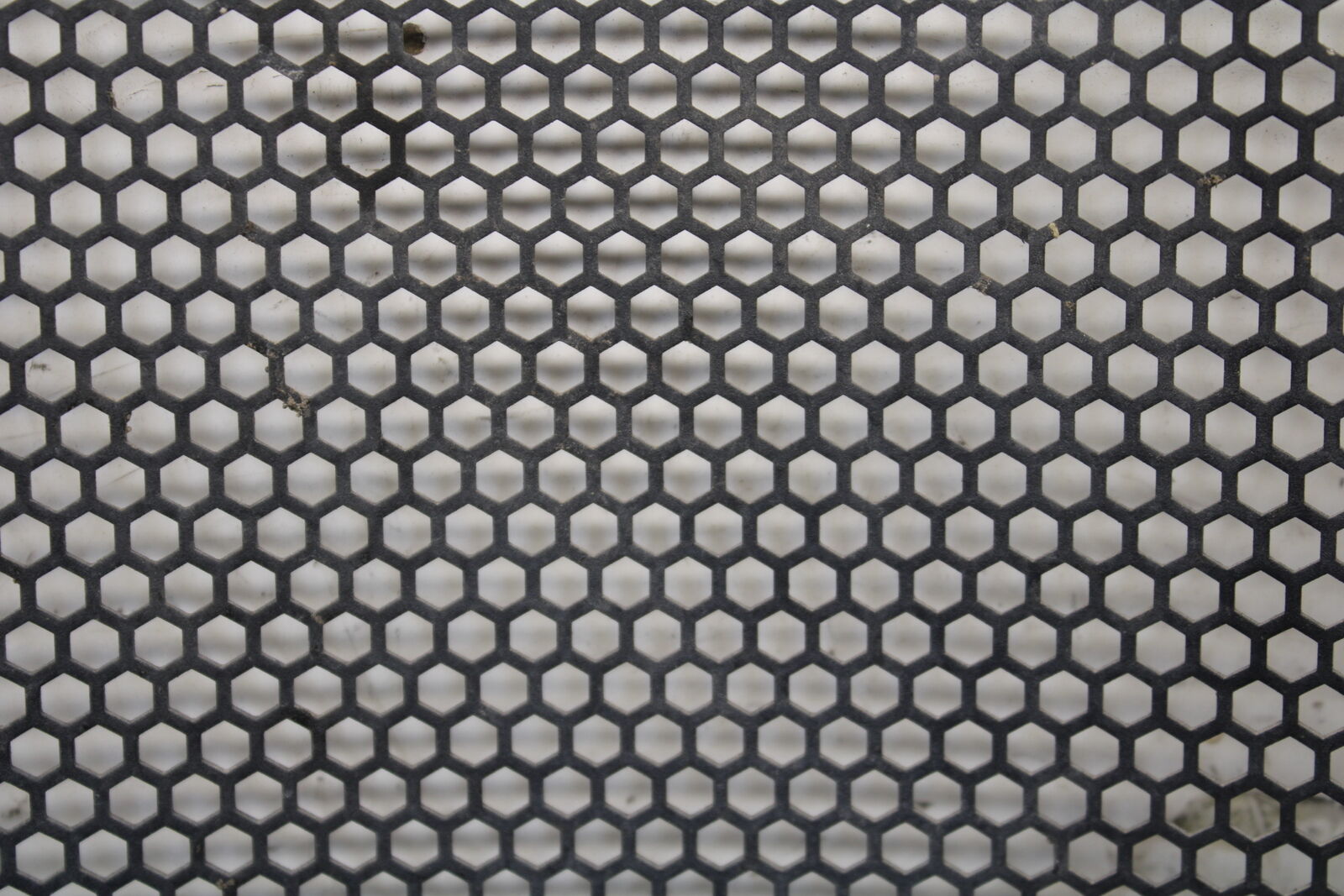 16 KAWASAKI NINJA ZX10R COOLANT RADIATOR GUARD GRILLE BB650