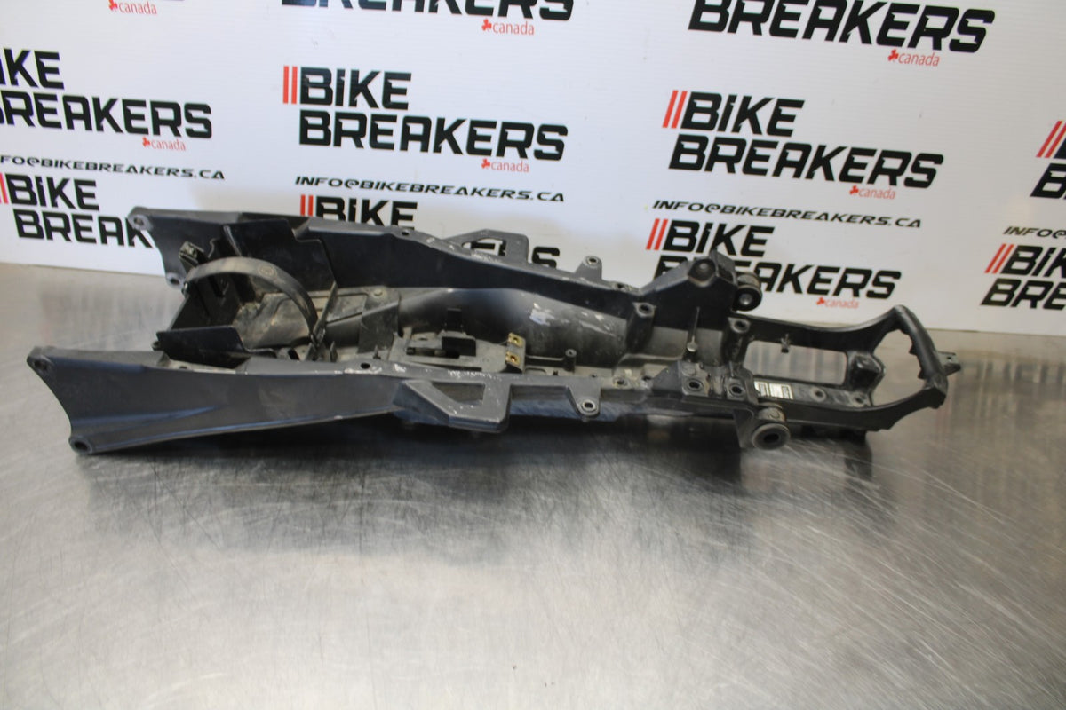 04-05 YAMAHA YZF R1 REAR SUBFRAME BACK SUB FRAME  BB173