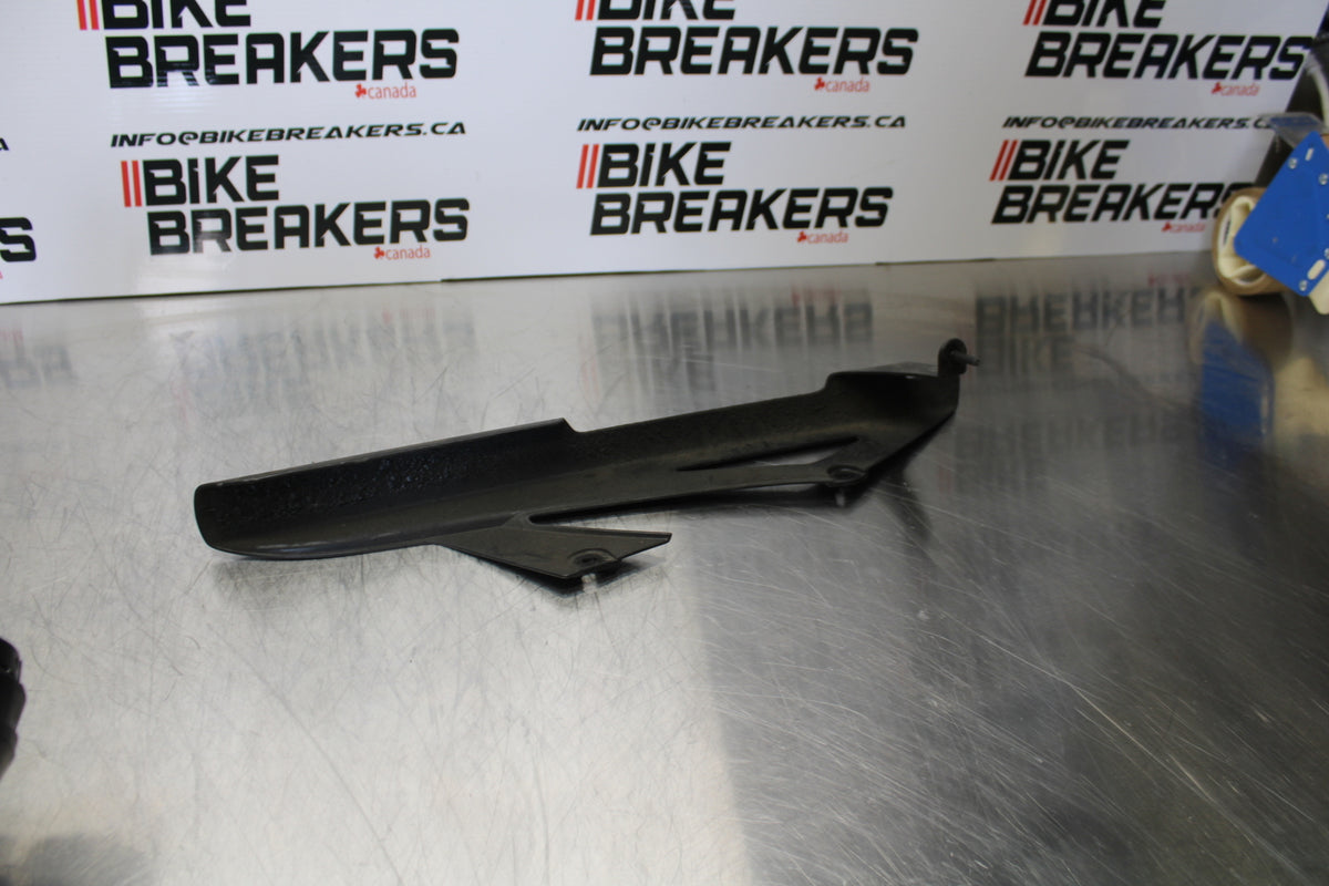 07 KAWASAKI Z1000 REAR BACK DRIVE CHAIN GUARD COVER SHIELD BB148