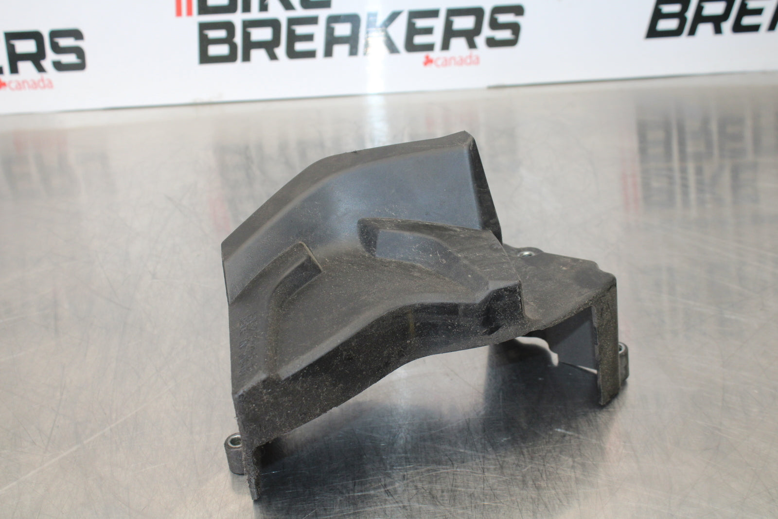 07-08 YAMAHA YZF R1 ENGINE SPROCKET COVER BB160
