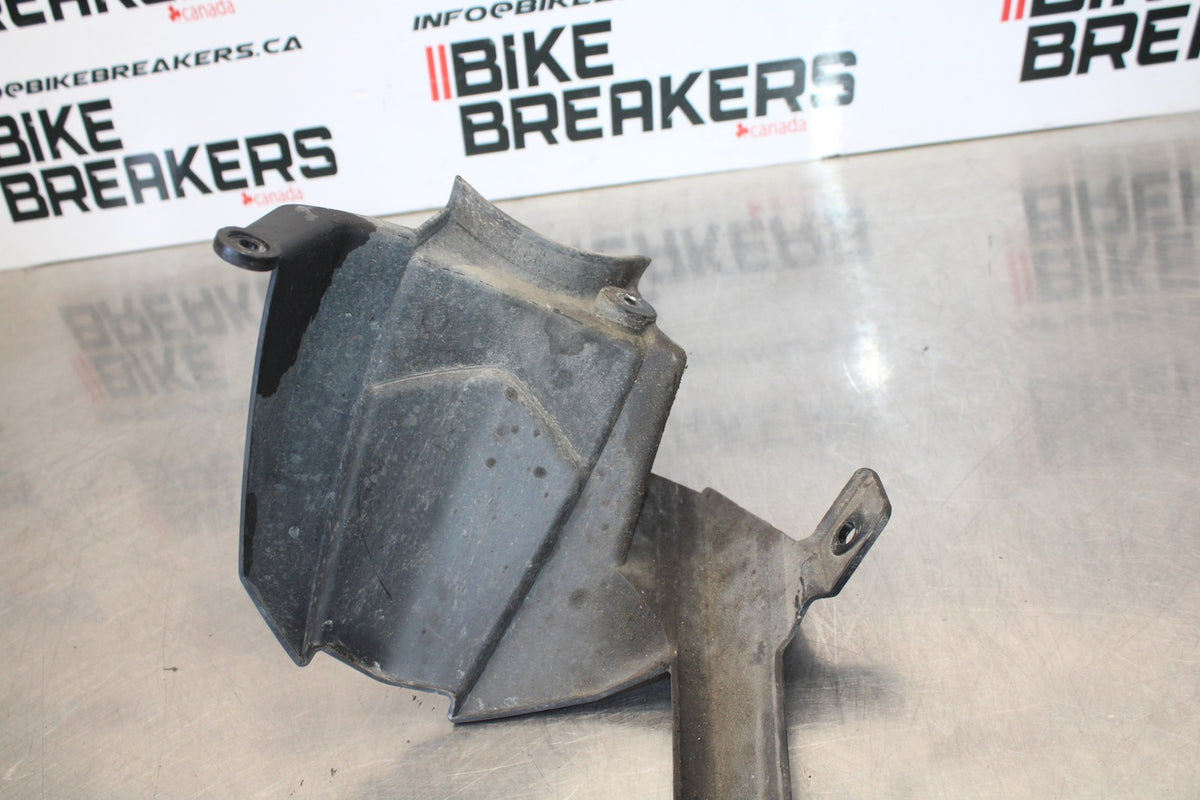 13-17 KAWASAKI NINJA 300 EX300 ABS DRIVE CHAIN GUARD COVER SHIELD BB189
