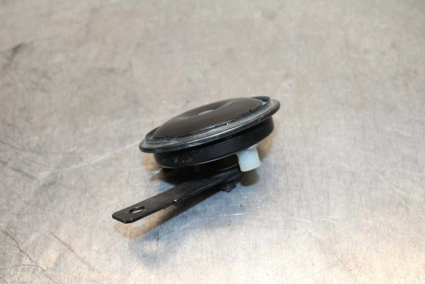 17-24 KTM 390 DUKE HORN SIGNAL BB734