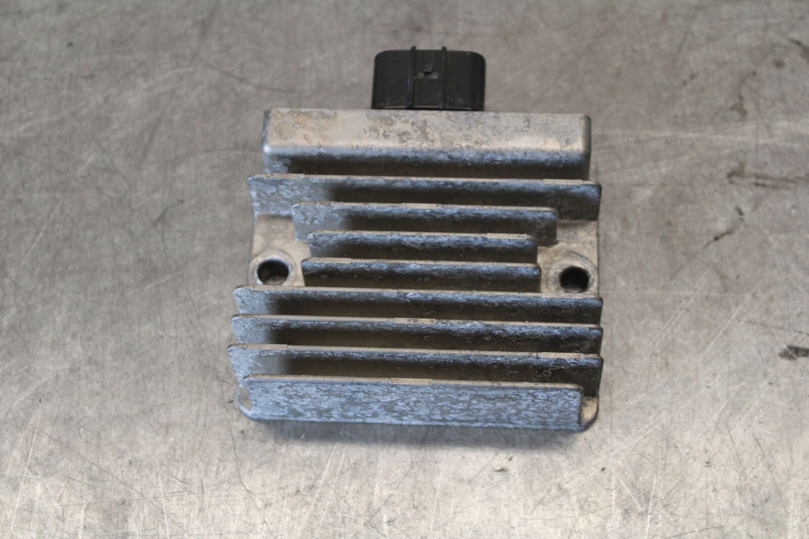 18-23 KAWASAKI NINJA 400 RECTIFIER VOLTAGE REGULATOR  BB679