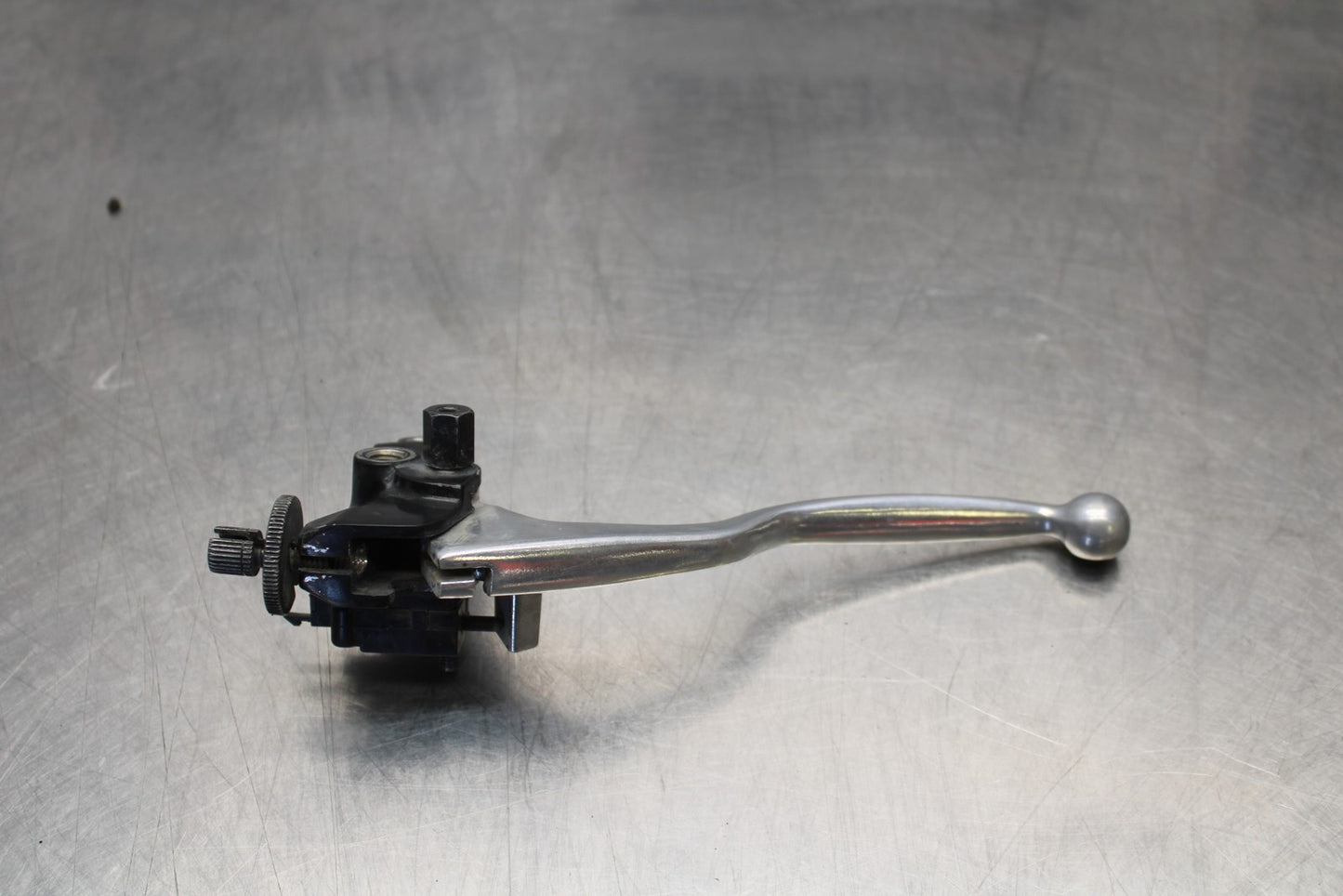 08-18 KAWASAKI KLR650 CLUTCH PERCH MOUNT WITH LEVER  BB183