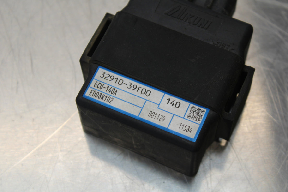 01-03 SUZUKI GSXR600 RELAY ASSEMBLY FUSE BOX BB145