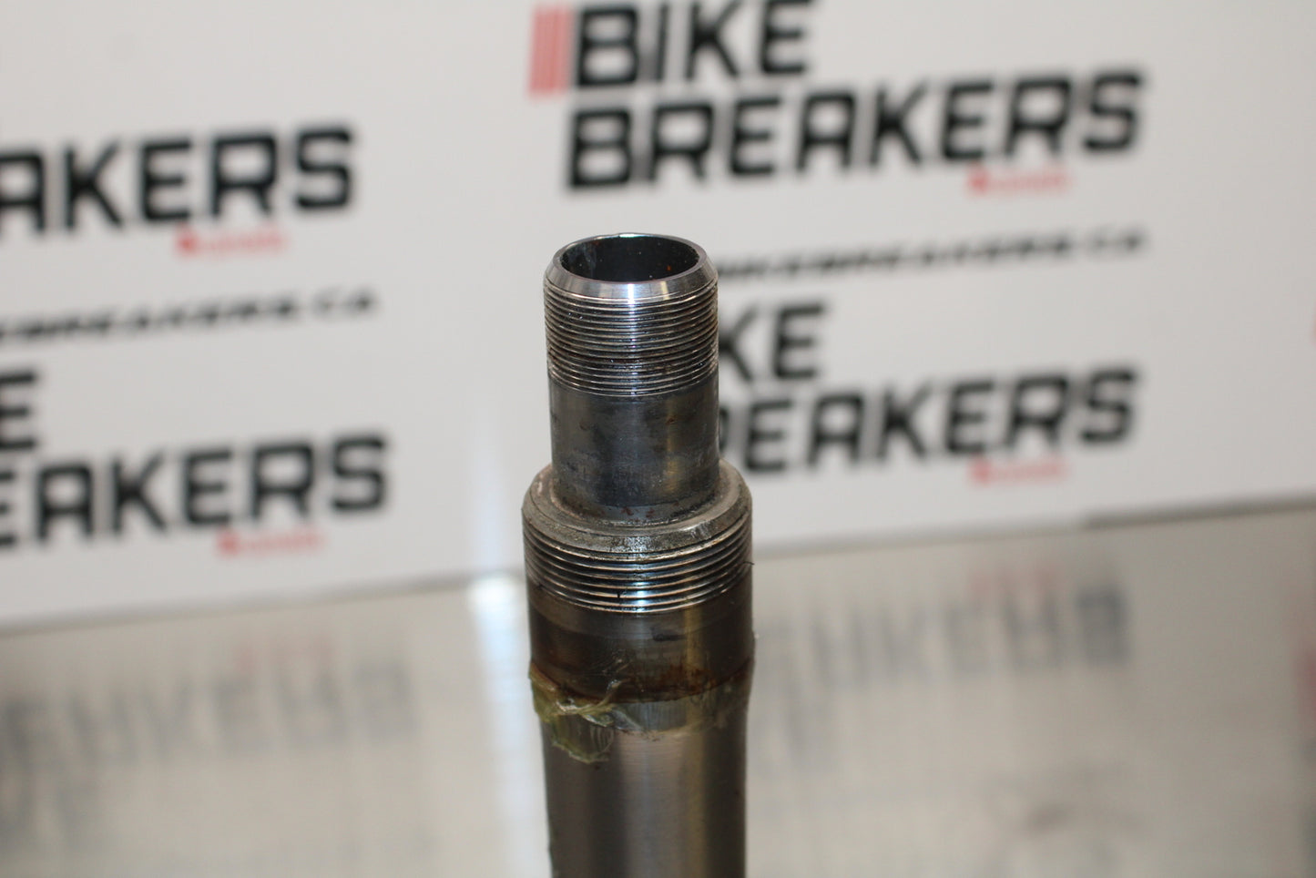 04 SUZUKI INTRUDER 800 FRONT FORKS CLAMP LOWER TRIPLE TREE STEM BB758