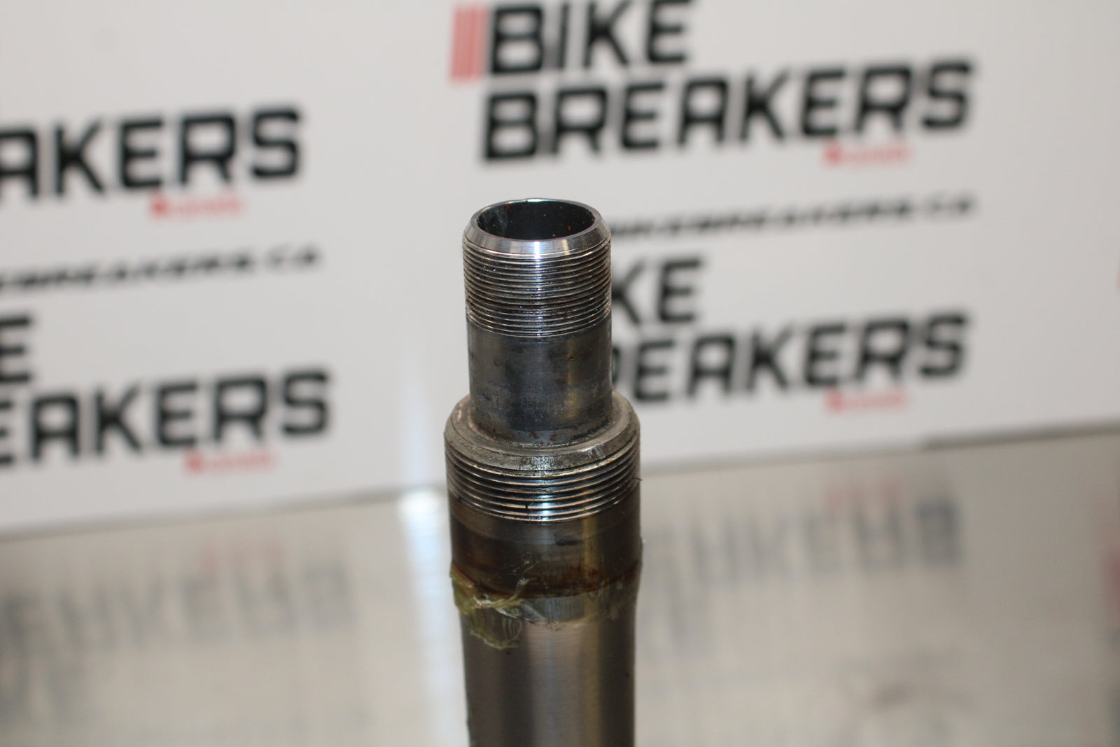 04 SUZUKI INTRUDER 800 FRONT FORKS CLAMP LOWER TRIPLE TREE STEM BB758