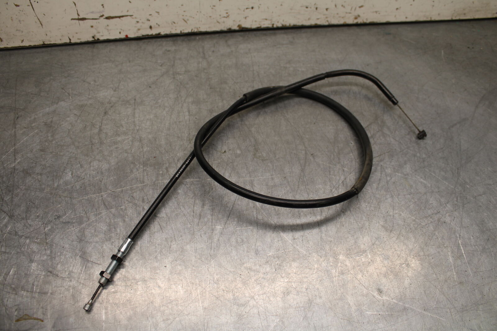 22-24 YAMAHA XSR900 CLUTCH CABLE LINE BB710