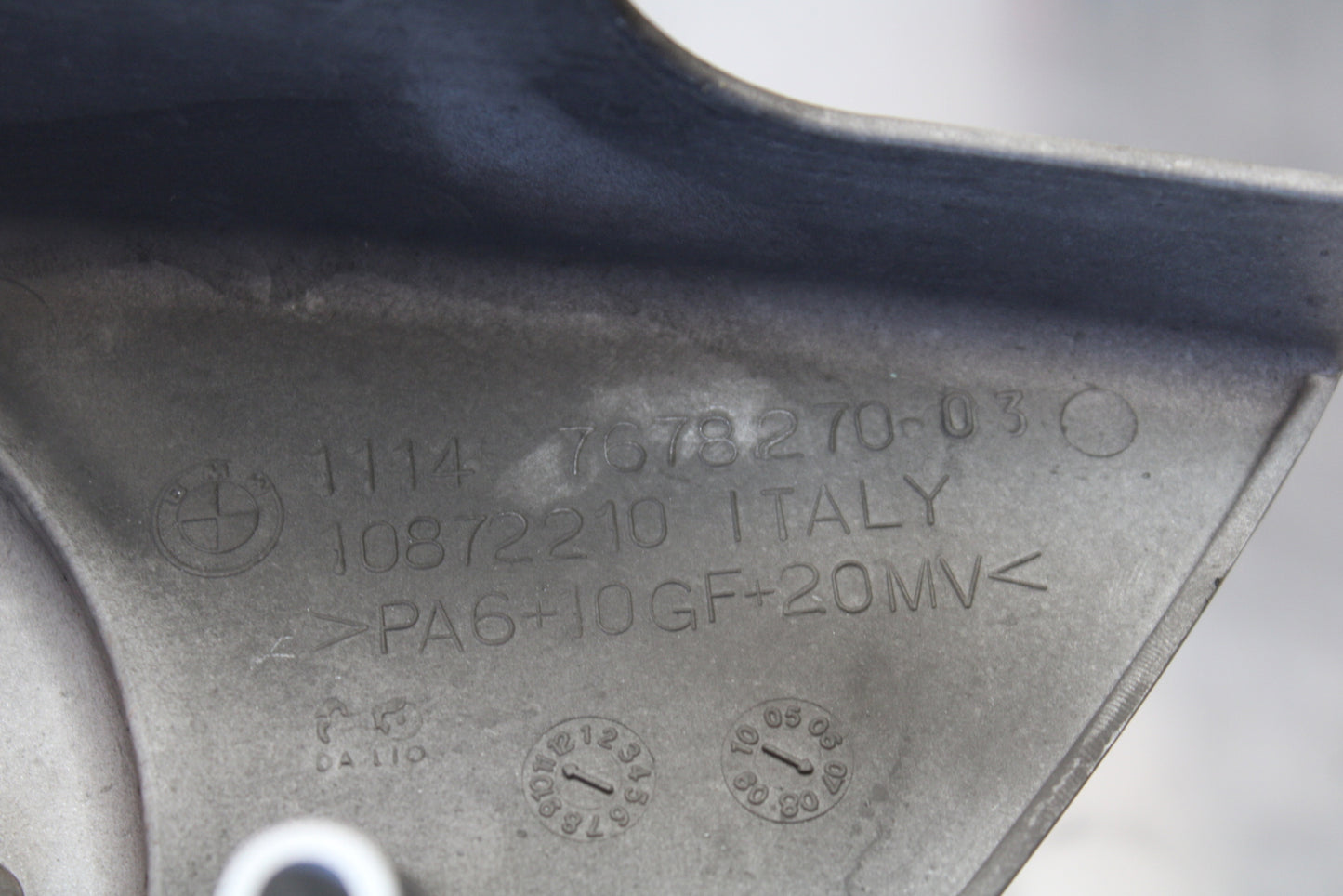 06-12 BMW F800ST ENGINE SPROCKET COVER BB144