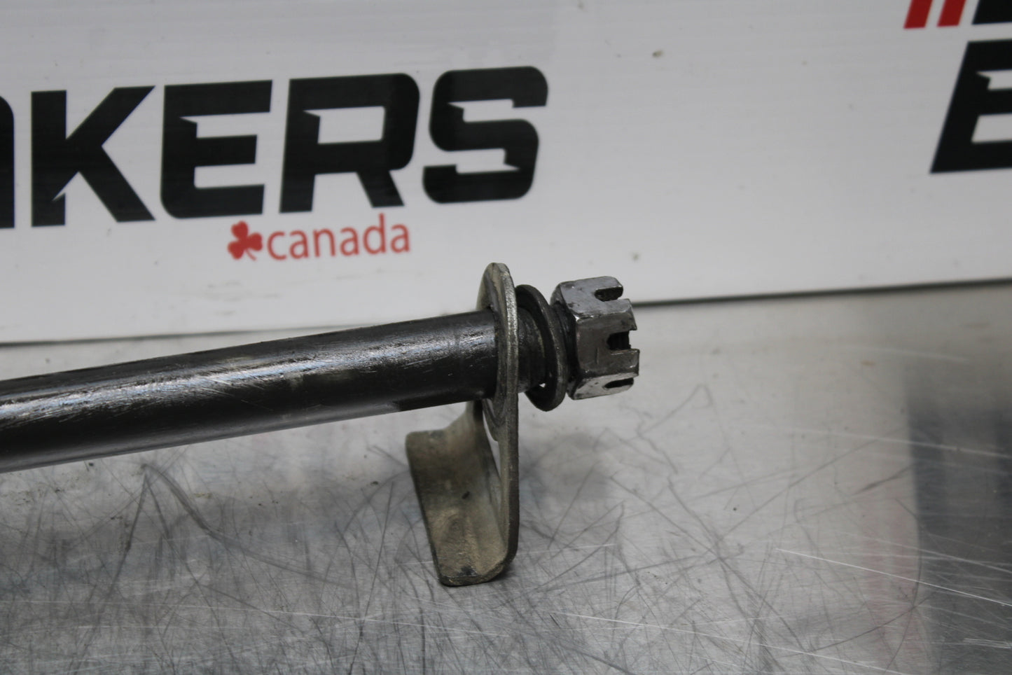 03 SUZUKI SV650S REAR AXLE BACK WHEEL RIM PIVOT BOLT AXEL BB167