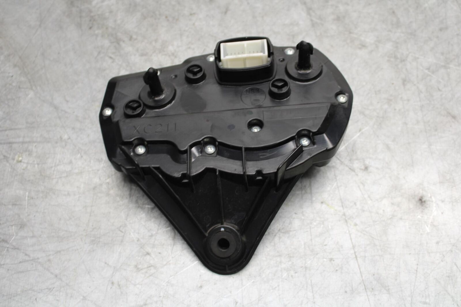 06-07 SUZUKI GSXR750 SPEEDO TACH GAUGES DISPLAY CLUSTER SPEEDOMETER BB543#B