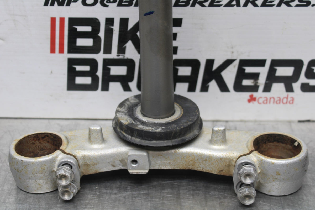06 SUZUKI SV650S FRONT FORKS CLAMP LOWER TRIPLE TREE STEM BB783