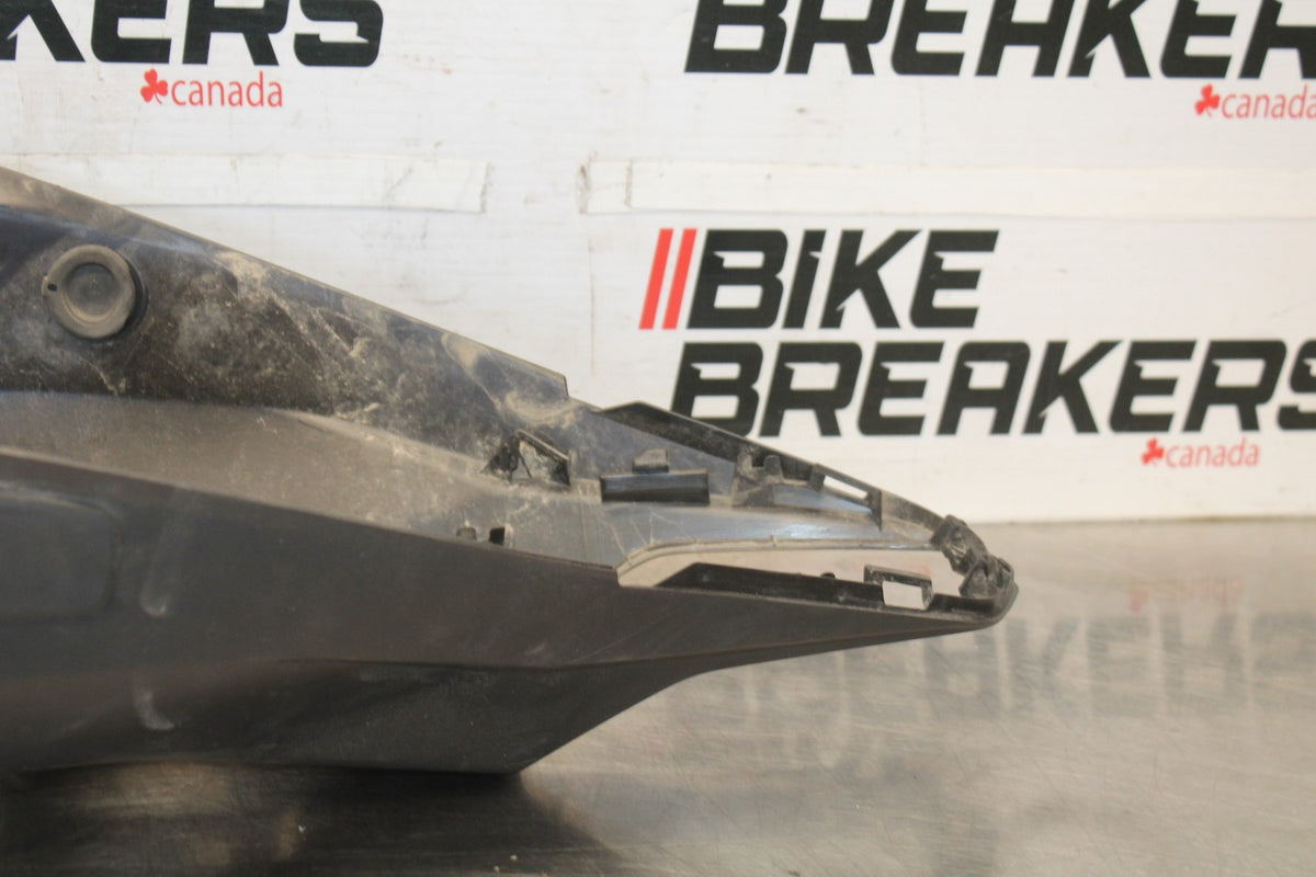 19-24 YAMAHA R3 REAR BACK TAIL UNDERTAIL FAIRING COWL FENDER BB942