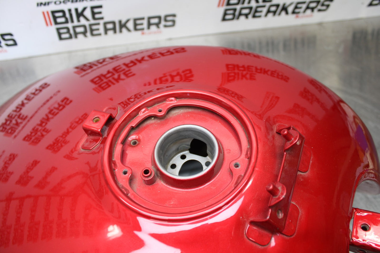 03 KAWASAKI VULCAN 1500 VN1500P MEAN STREAK GAS TANK FUEL PETROL RESERVOIR BB00