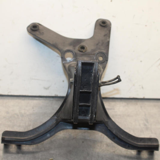 1999 Suzuki GSXR600 UPPER FAIRING MIRROR GAUGES STAY BRACKET BB608