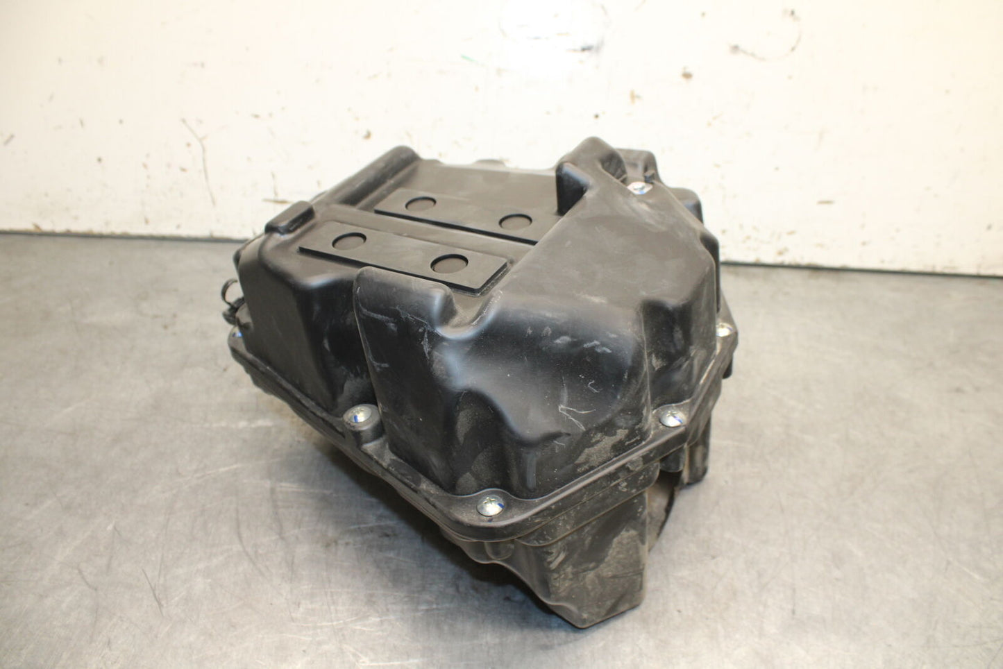 18-24 KAWASAKI NINJA 650 AIRBOX AIR INTAKE FILTER BOX BB725