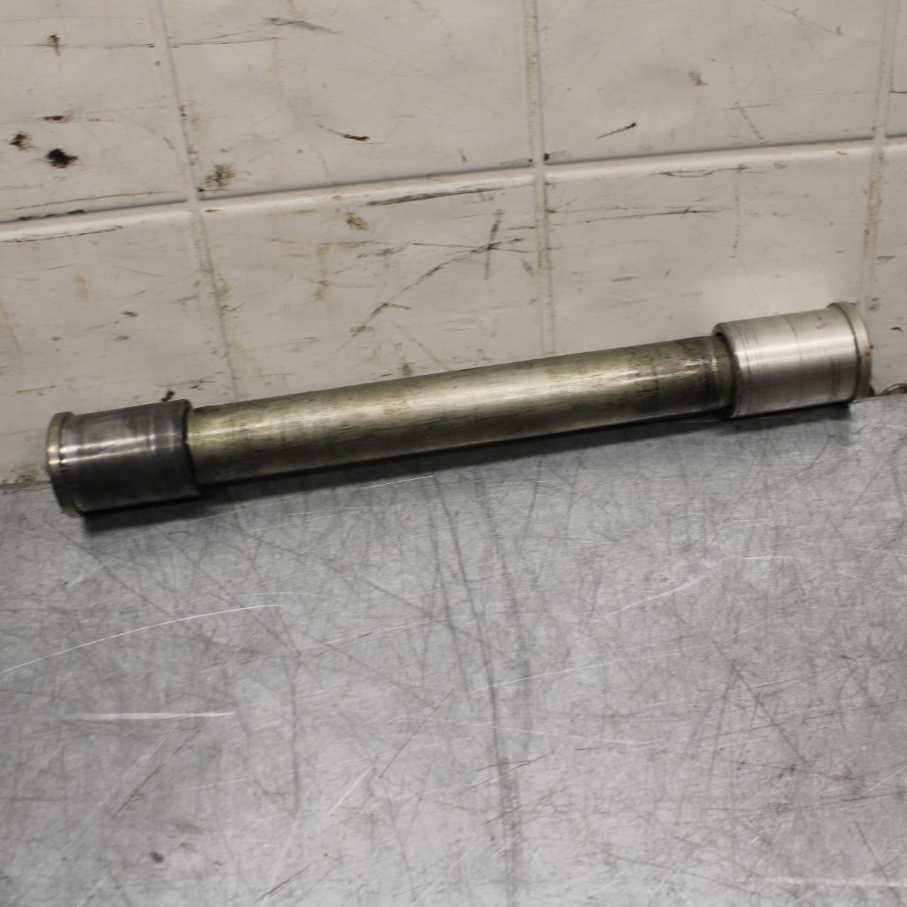 07-08 KAWASAKI CONCOURS 1400 ABS FRONT WHEEL RIM AXLE PIVOT BOLT BB449