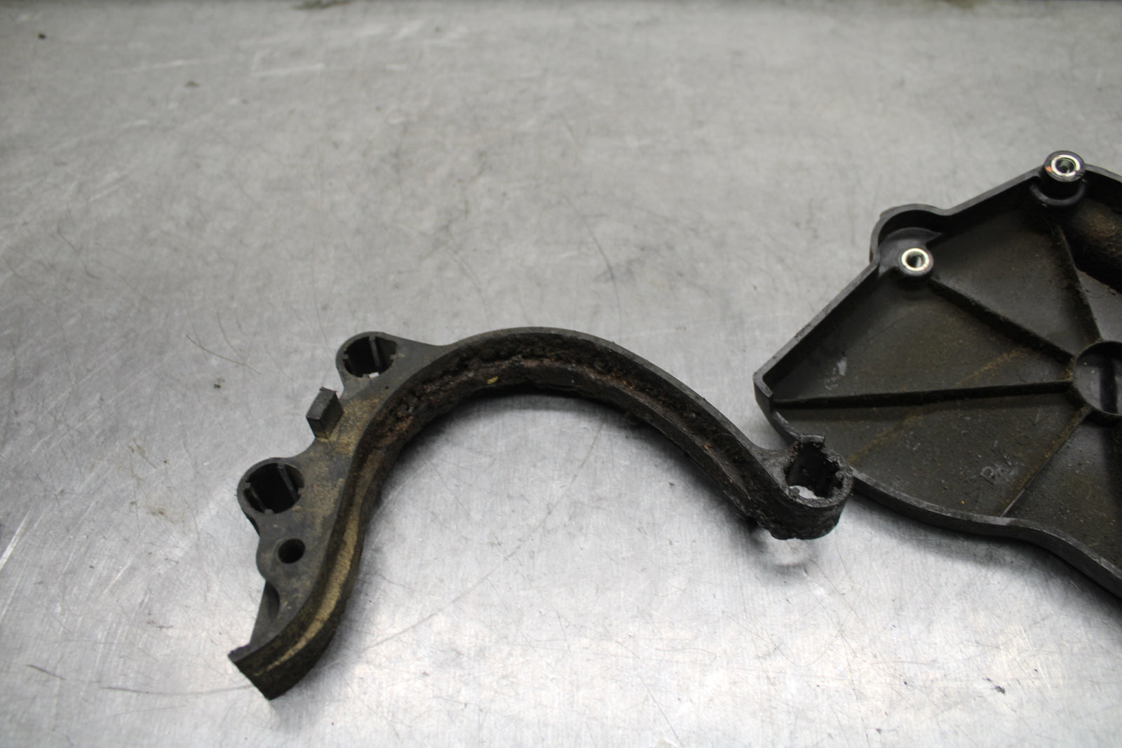 09-14 YAMAHA YZF R1 ENGINE SPROCKET COVER BB119