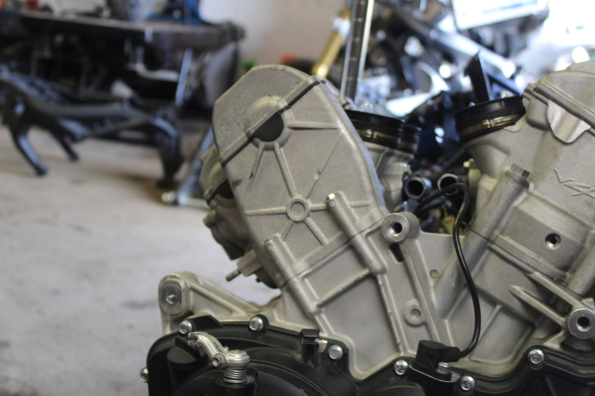 16 APRILIA TUONO V4 1100 ENGINE MOTOR BB905