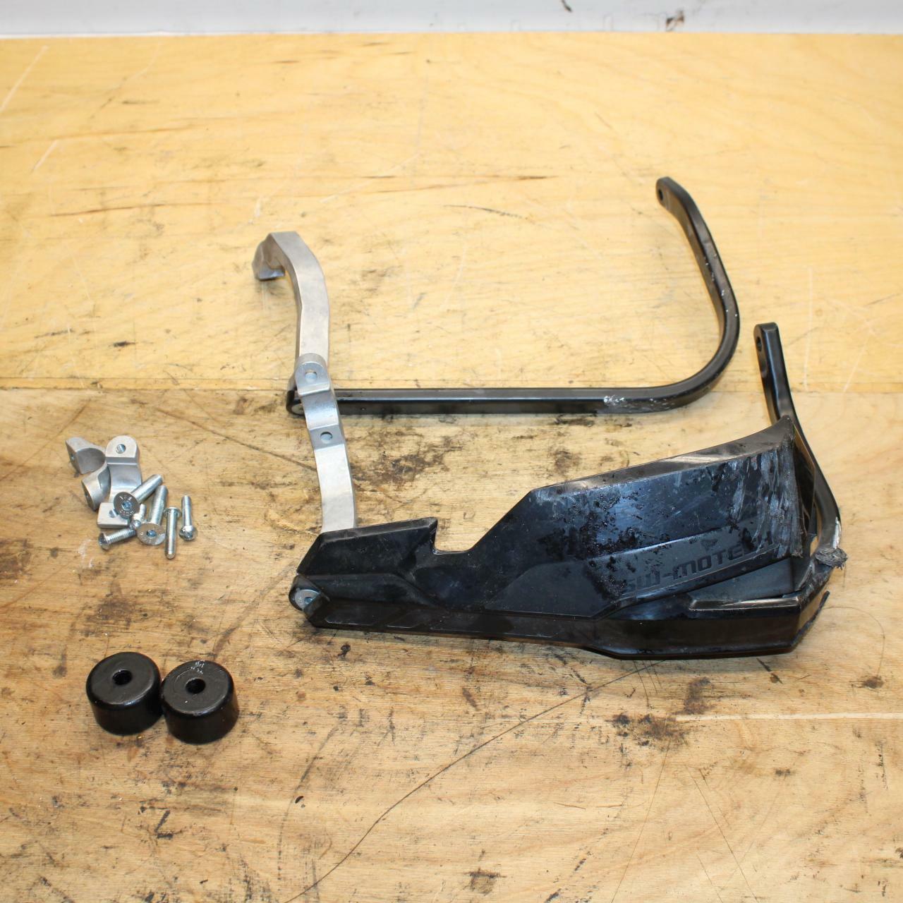 14-17 YAMAHA FZ09 RIGHT LEFT GUARDS SW MOTOTECH SHIELDS PAIR SET PARTS BB321