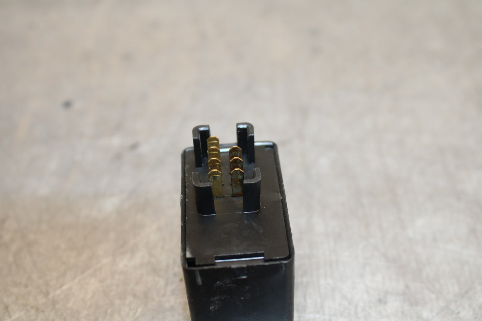 03 SUZUKI SV650S TURN SIGNAL BLINKER RELAY FLASHER SWITCH BB130