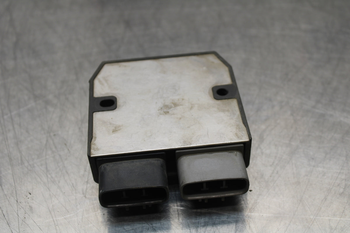 04-05 KAWASAKI NINJA ZX10R RECTIFIER VOLTAGE REGULATOR BB163