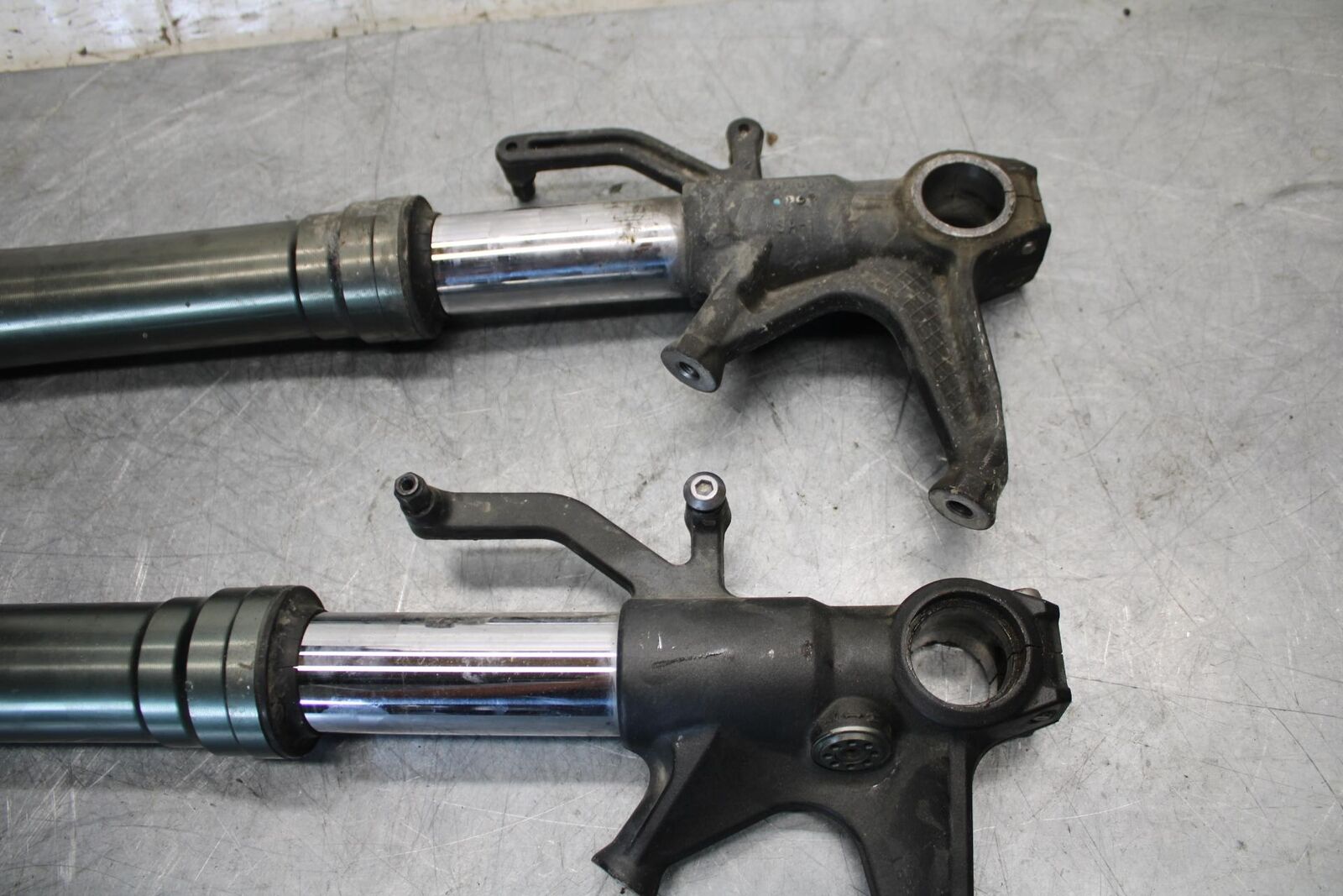 2012 Kawasaki Ninja ZX6R ZX600R FRONT FORKS SHOCK SUSPENSION SET PAIR BB529