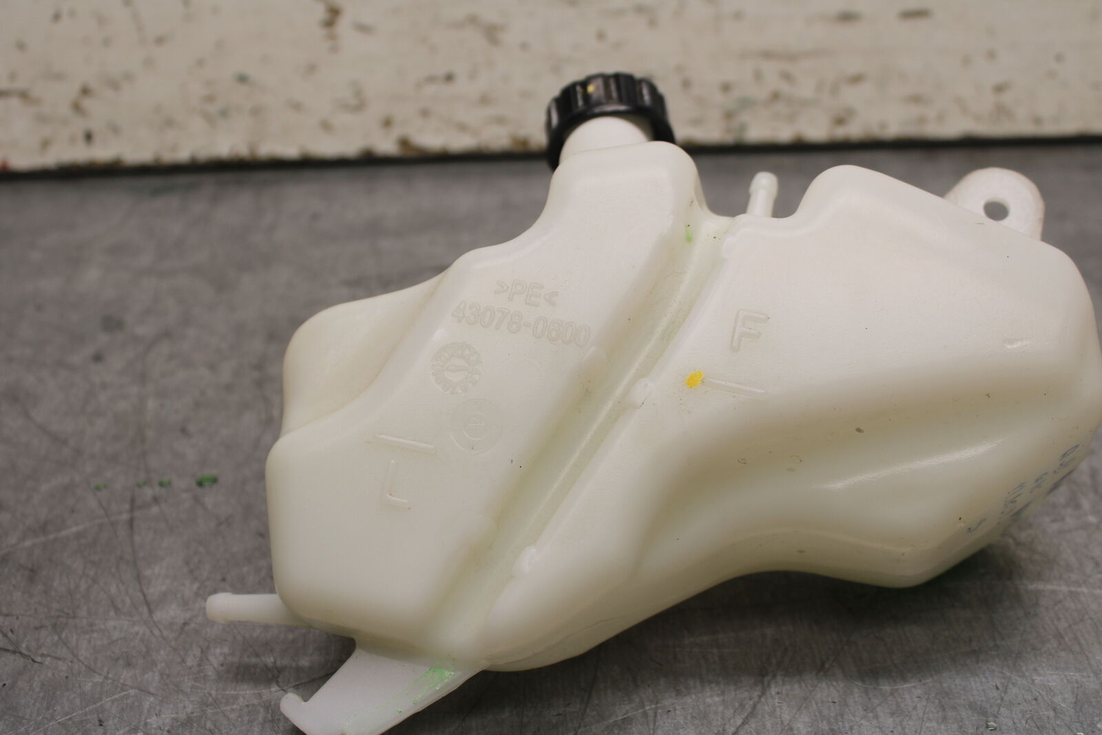 18-23 KAWASAKI NINJA 400 EX400 ABS COOLANT WATER TANK RESERVOIR BOTTLE BB747