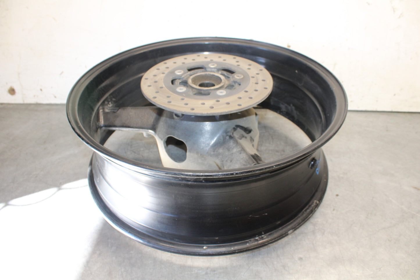 97-02 SUZUKI GSXR750 REAR WHEEL BACK RIM BB402
