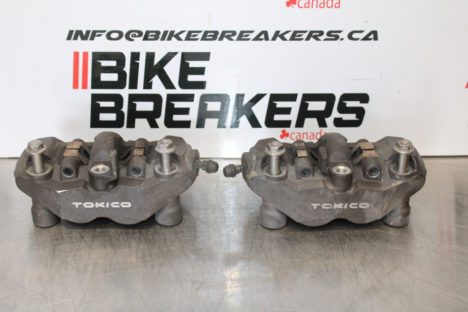 06-07 SUZUKI GSXR 600 RIGHT LEFT FRONT BRAKE CALIPER SET PAIR CALIPERS BB170
