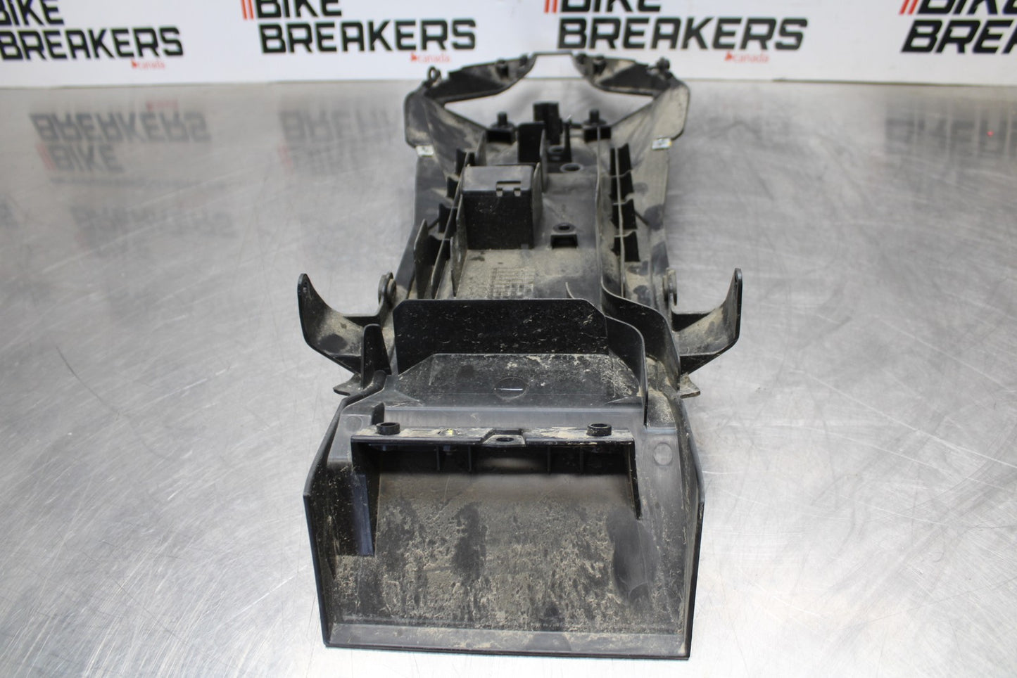 18-23 KAWASAKI NINJA 400 EX400 ABS REAR BACK TAIL UNDERTAIL FAIRING BB177