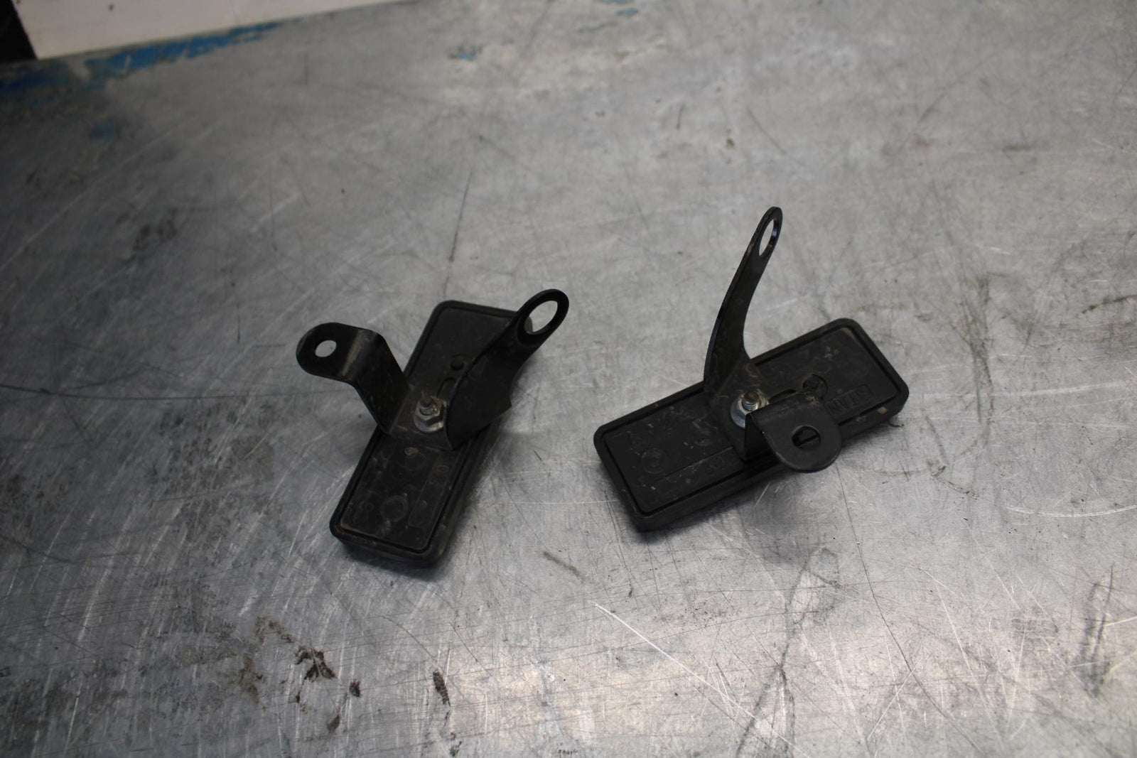 08-16 YAMAHA YZF R6 FRONT REFLECTORS REFLECTOR SET PAIR 11H-85110-01-00 BB436