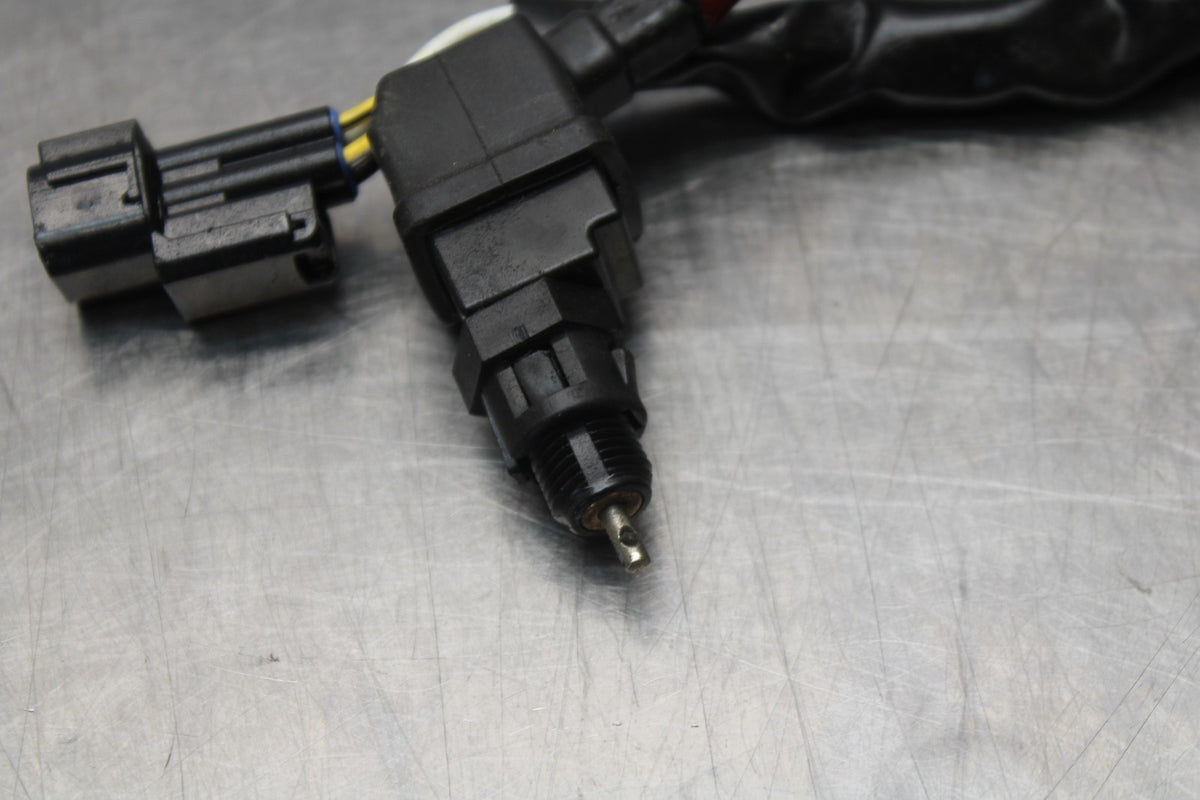 25 KAWASAKI Z900 REAR BACK BRAKE SENSOR BB928