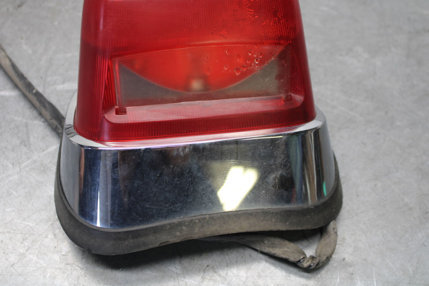 05-09 SUZUKI BOULEVARD C90 TAILLIGHT REAR TAIL BRAKE LIGHT BB692