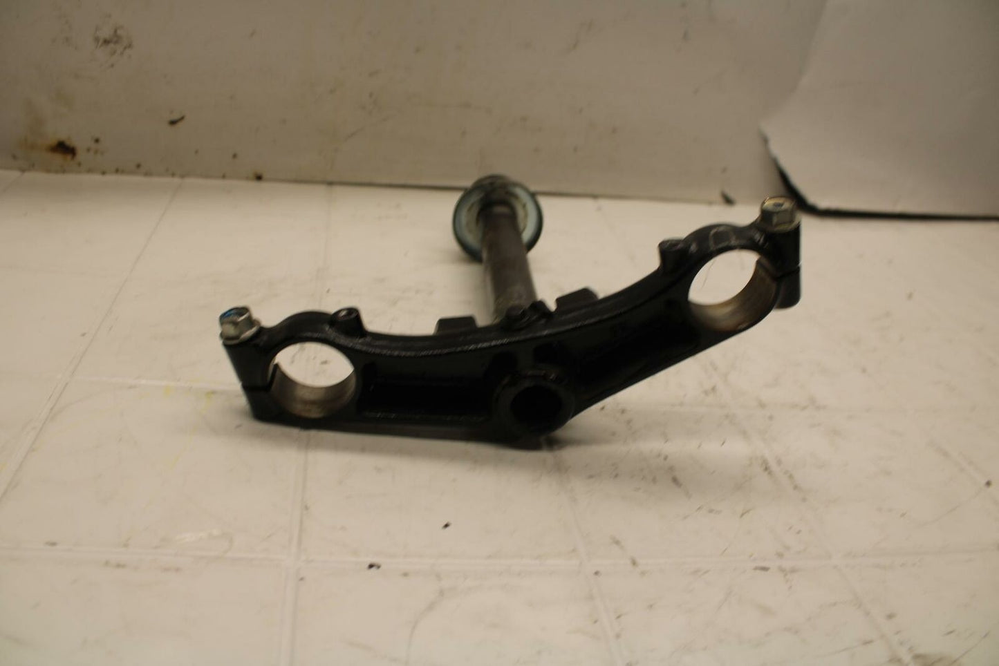 15-16 HONDA CB300F FRONT FORKS CLAMP LOWER TRIPLE TREE STEM BB05b