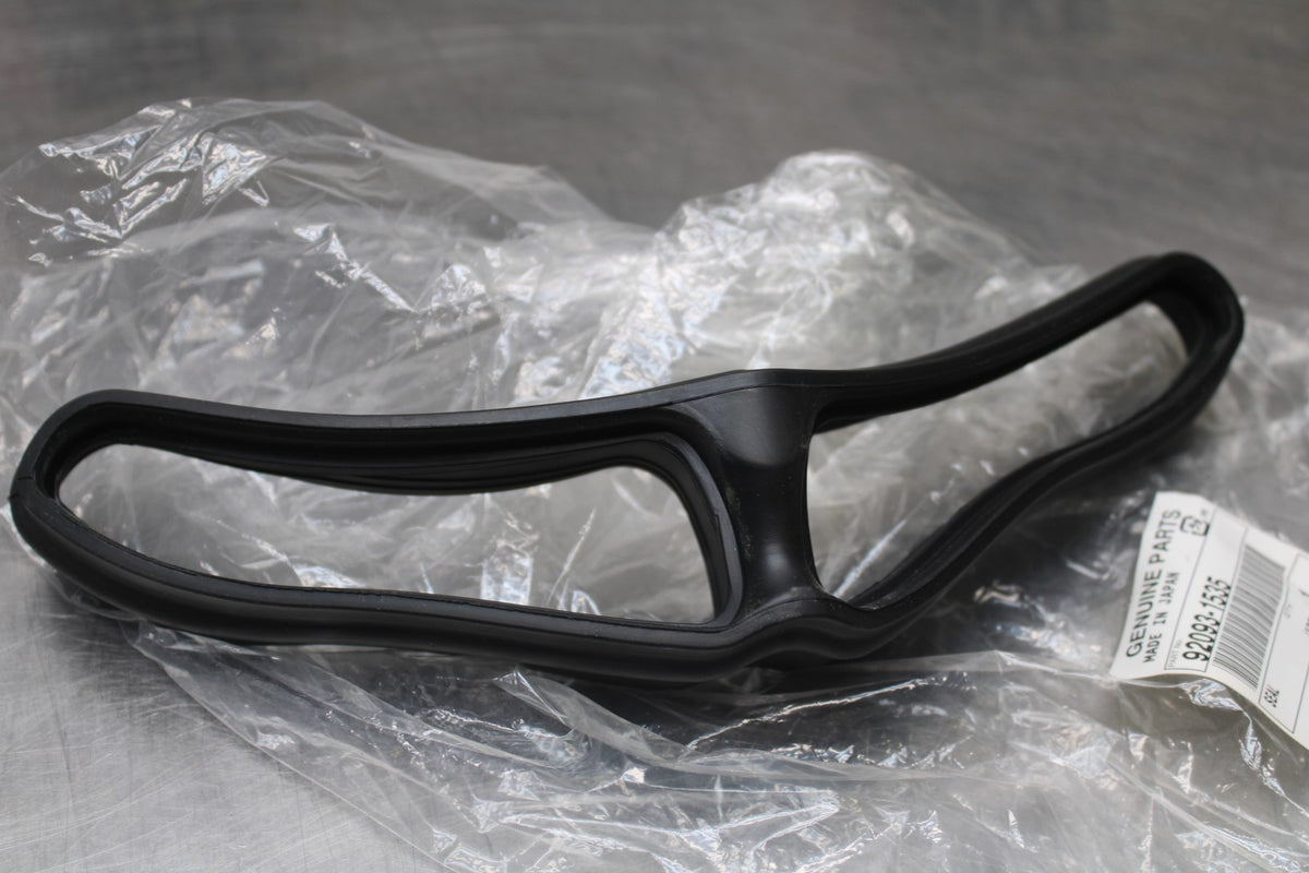 00-02 KAWASAKI NINJA ZX6R NOS NEW AIR INTAKE GRILL SCOOP BB750