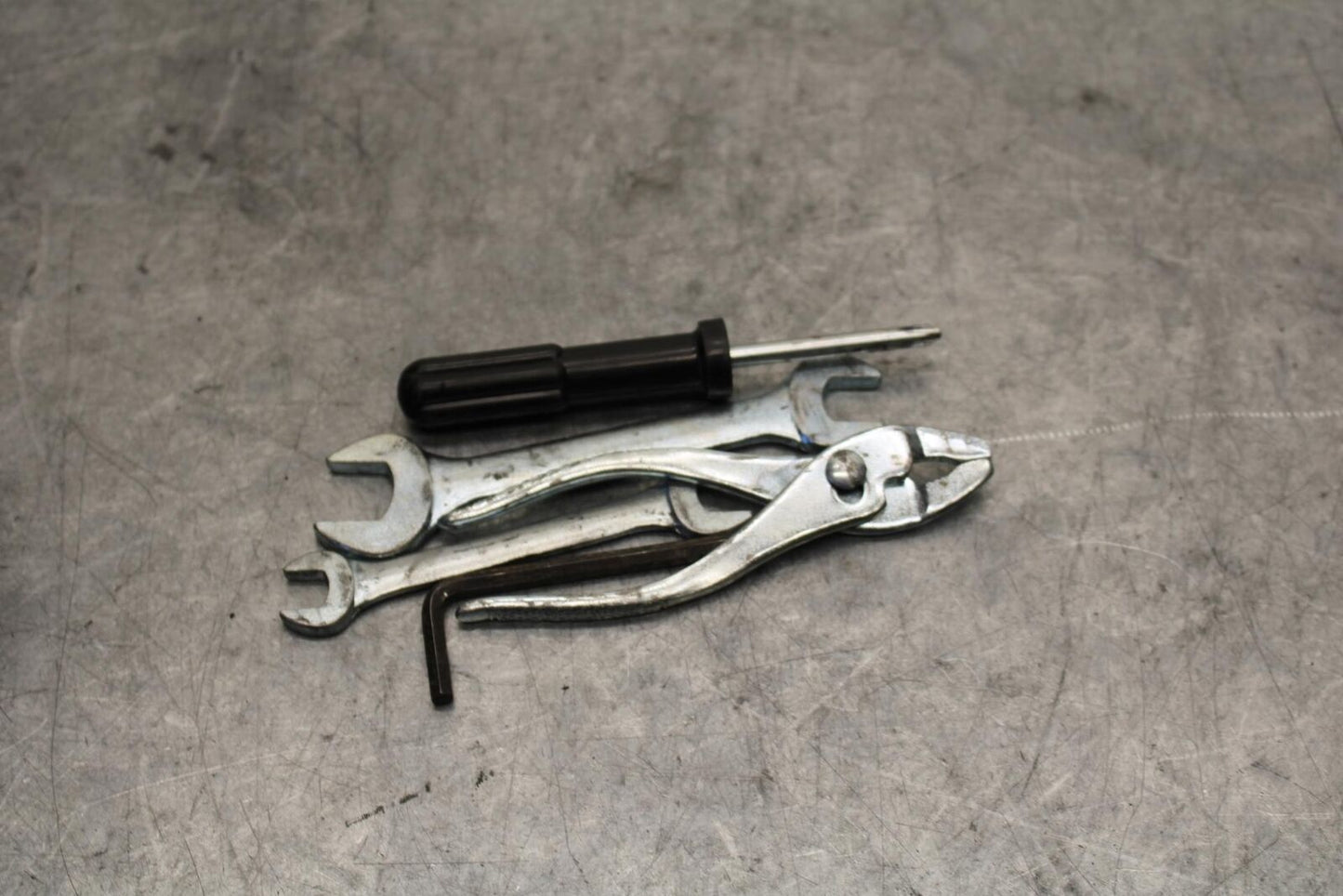 11-23 SUZUKI GSXR 750 STOCK TOOLS OEM TOOL BAG KIT SET BB54