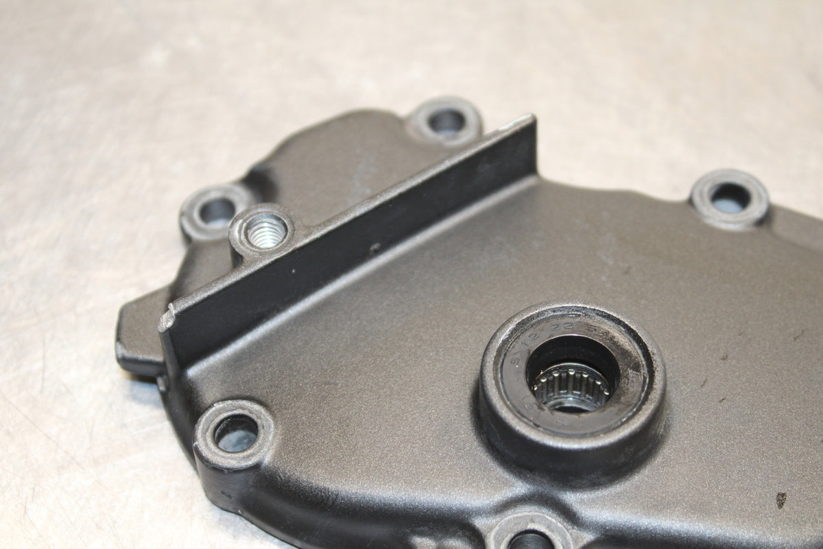 03-05 YAMAHA YZF R6  ENGINE MOTOR TIMING CHAIN COVER BB132
